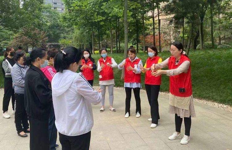 技能：讓生活更美好—西安市衛(wèi)校2022年職教周活動(dòng)(圖1)