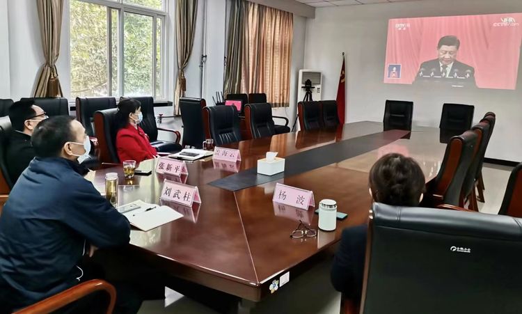 市衛(wèi)校組織全體師生收看黨的二十大開(kāi)幕會(huì)(圖1)