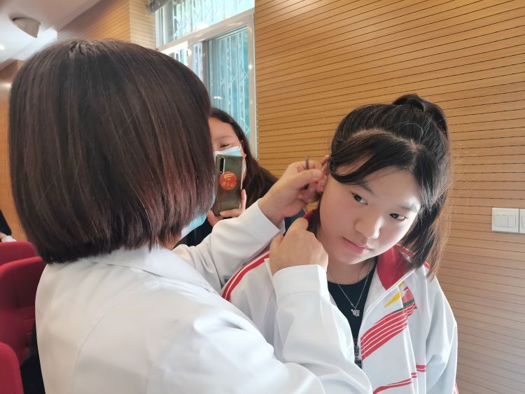 西安市衛(wèi)生學校醫(yī)學科普系列活動健康大講堂——中醫(yī)科學護膚(圖3)