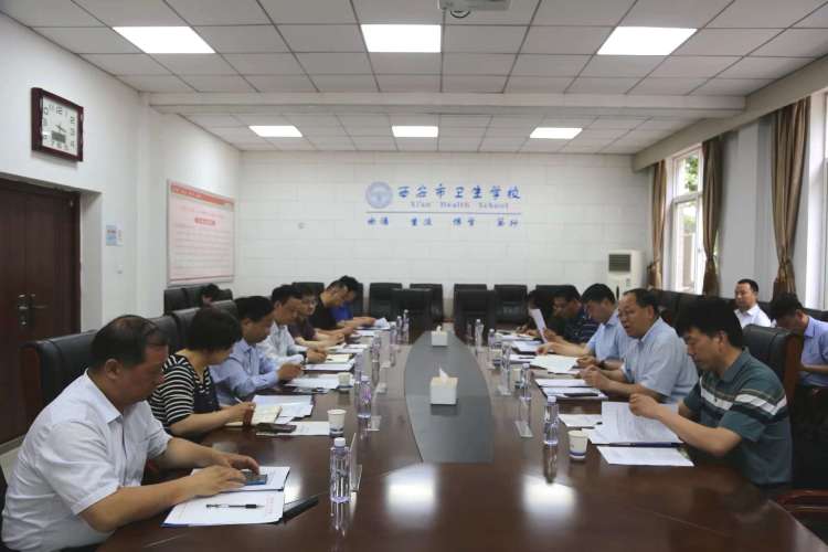 西安市人大常委會(huì)調(diào)研組蒞臨我校調(diào)研指導(dǎo)(圖1)