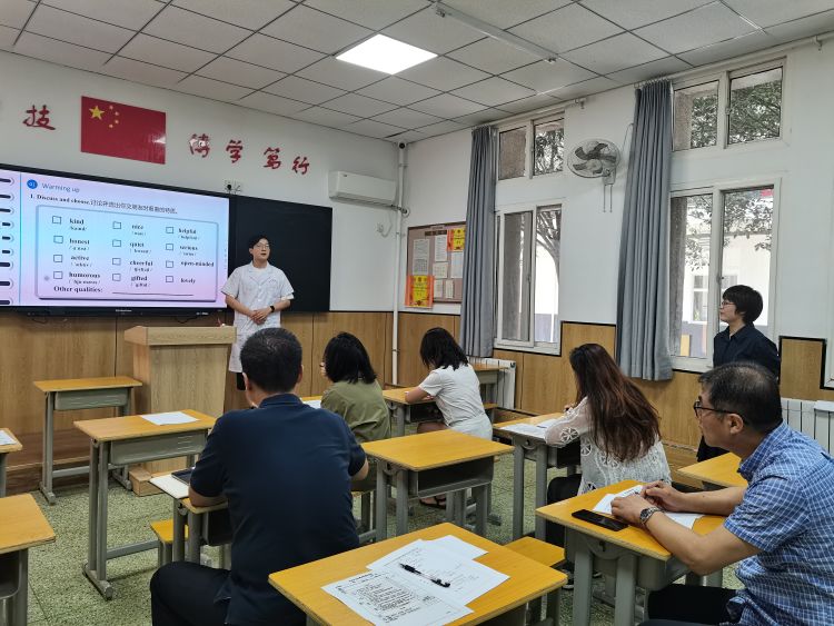 西安市衛(wèi)生學(xué)校教務(wù)科組織教師試講活動(dòng)(圖2)