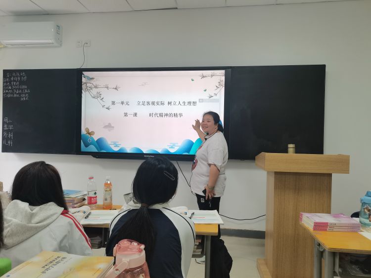 熱烈祝賀我校獲首批全市中等職業(yè)學(xué)校護理類中心組組長學(xué)校(圖5)