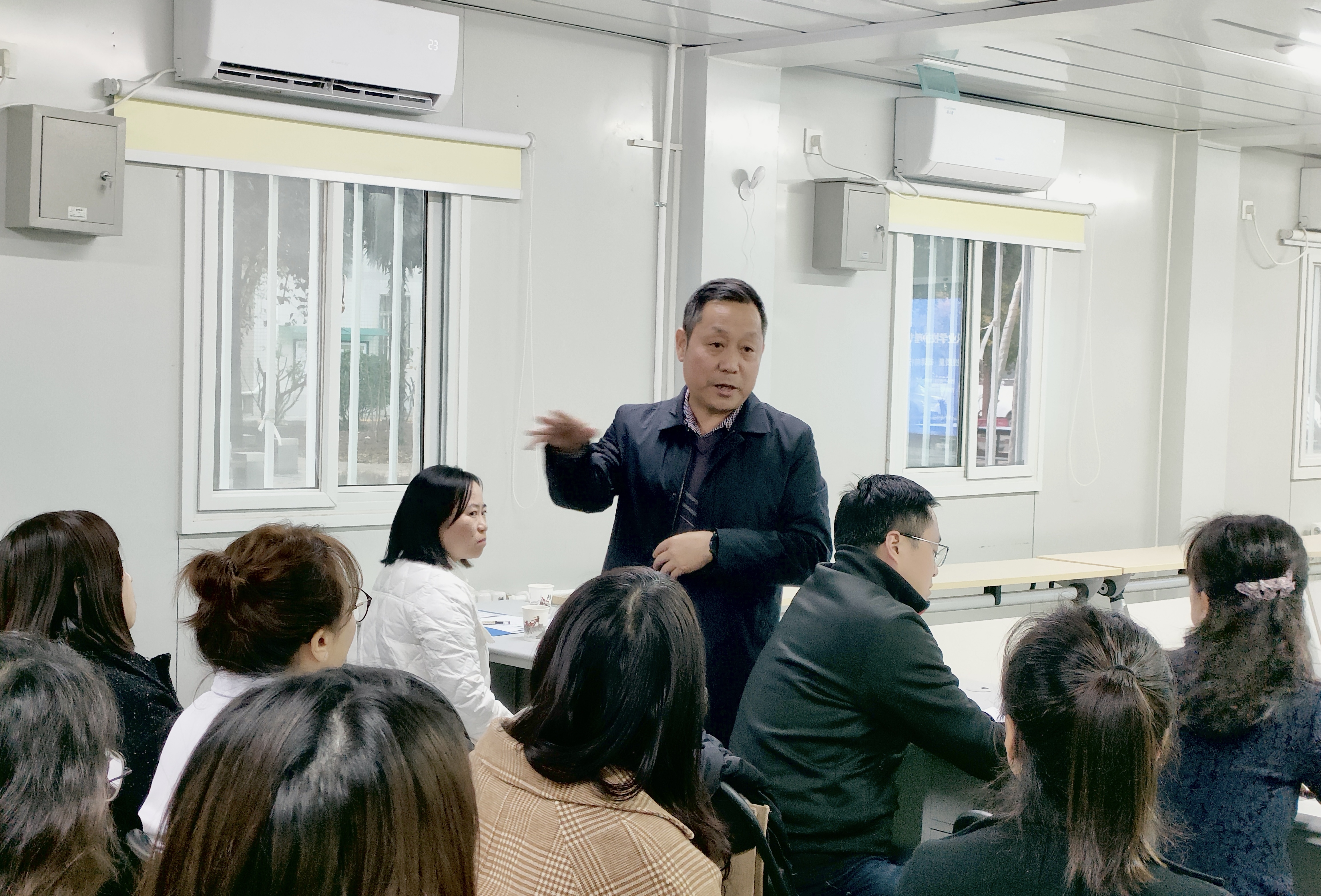 教研求真提質(zhì)量 砥礪前行共成長——西安市衛(wèi)生學(xué)校成功舉辦2023年全市中等職業(yè)學(xué)校護(hù)理類教科研中心組教研活動(圖11)
