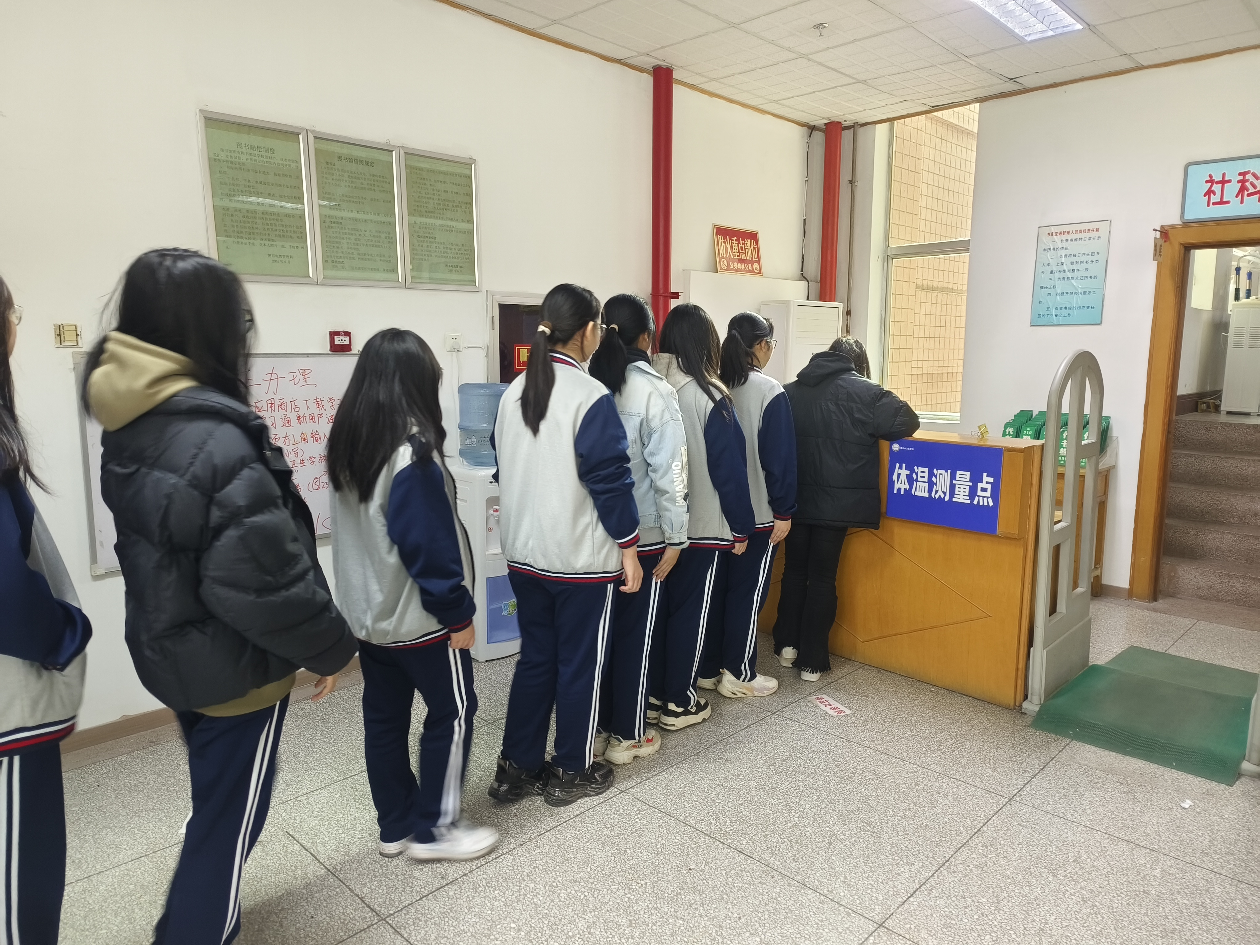 一年級學生入館培訓順利舉辦(圖2)