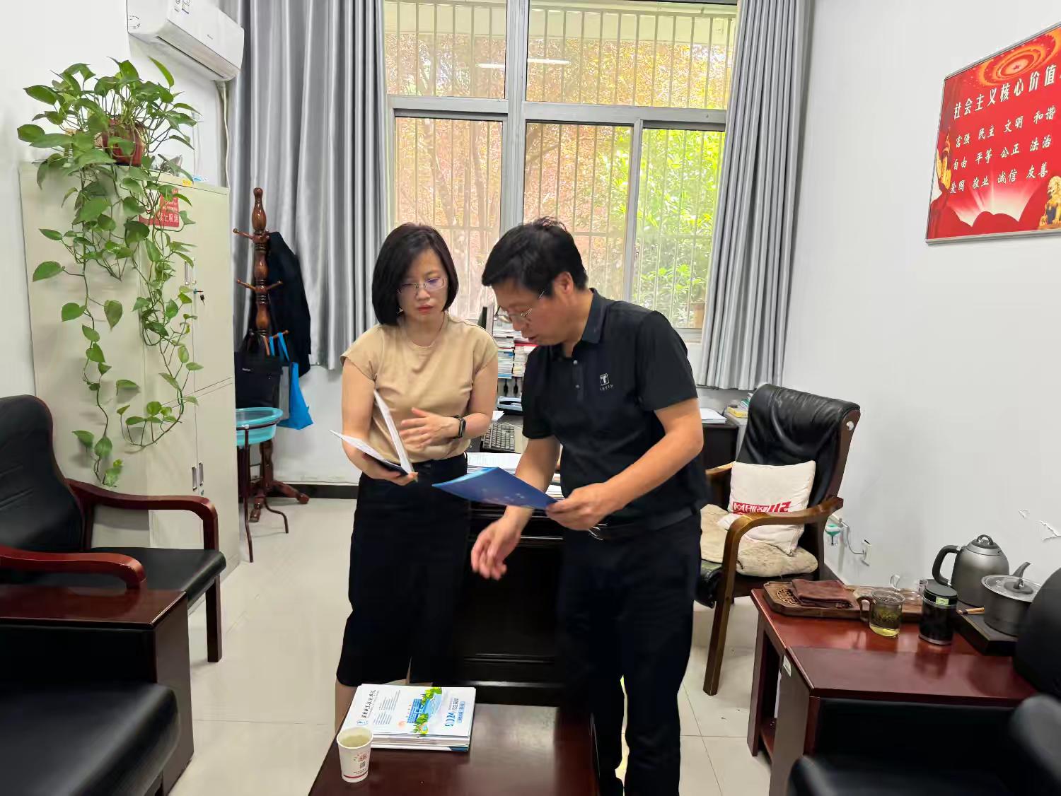 我校赴渭南職業(yè)技術(shù)學(xué)院開展就業(yè)生調(diào)研活動(圖2)