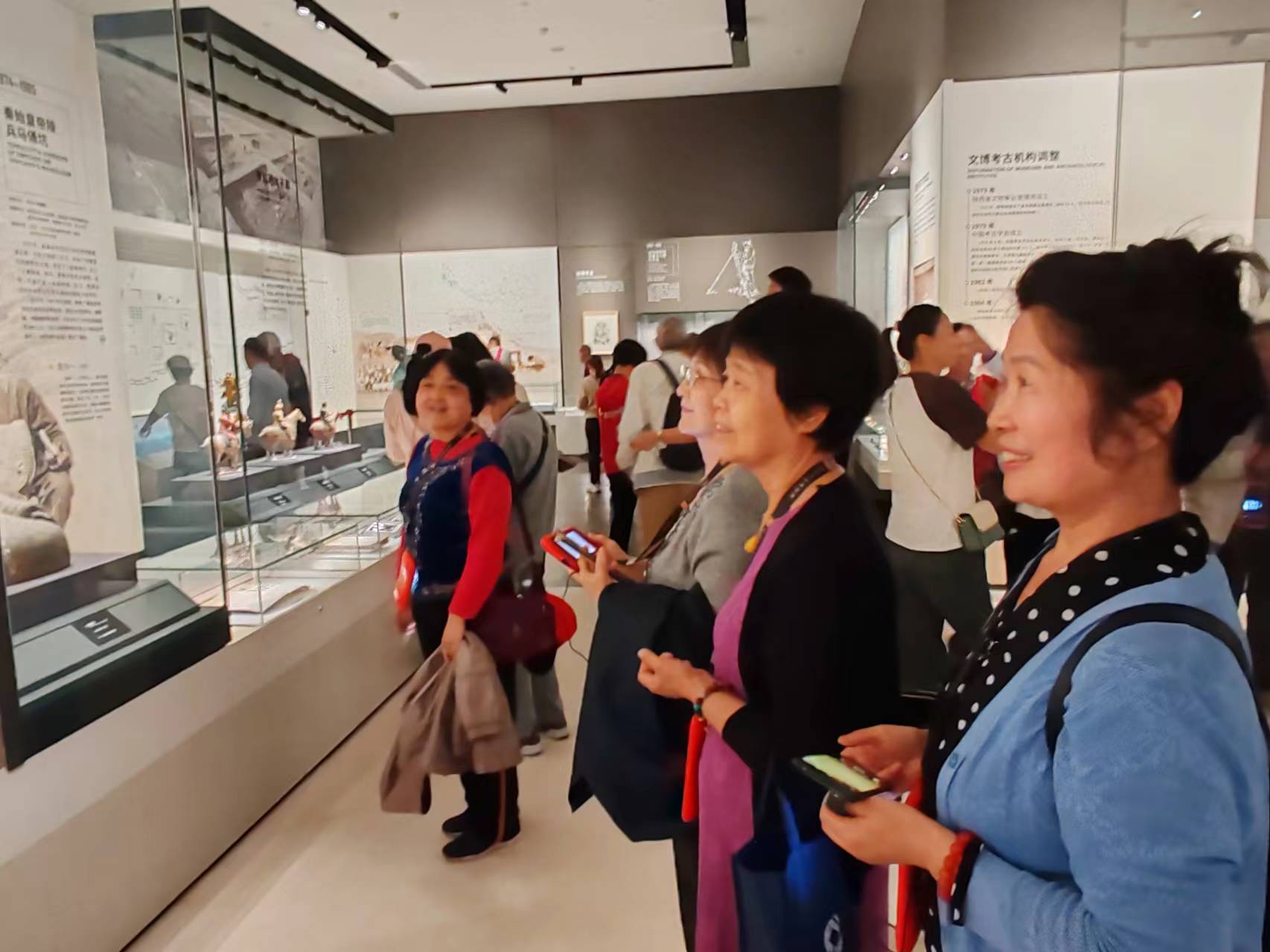 西安市衛(wèi)生學(xué)校黨委組織離退休支部黨員開展重陽主題黨日活動(圖4)