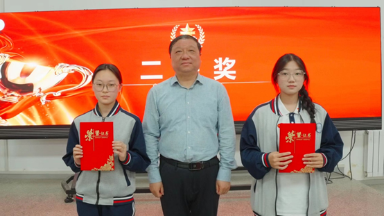 西安市衛(wèi)生學校2025校園詩歌朗誦會暨頒獎儀式圓滿收官(圖9)